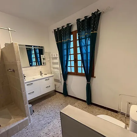 Prázdninový dům Les Mercieres La Villa, Au Coeur De L'occitanie Et Du Pays Cathare, Laurag-aise, Grands Espaces, Oasis De Nature, Convivialite, Detente, 6 Piscine Chauffee, Terrain De Petanque, Wifi, Piano, Billard, Cheminee Pour L'h