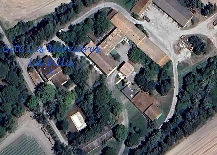Les Mercieres La Villa, Au Coeur De L'occitanie Et Du Pays Cathare, Laurag-aise, Grands Espaces, Oasis De Nature, Convivialite, Detente, 6 Piscine Chauffee, Terrain De Petanque, Wifi, Piano, Billard, Cheminee Pour L'h